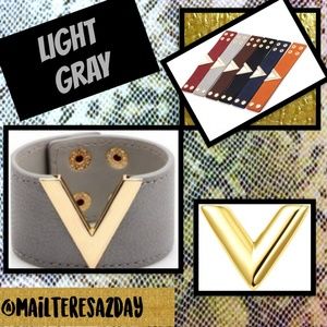 NEW 🔘GRAY🔘Leather Wide Metal 'V' Wristband Cuff